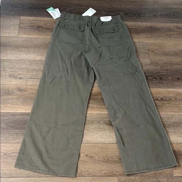 Kensie Olive Wide Leg Pants NWT - Picture 7 of 8